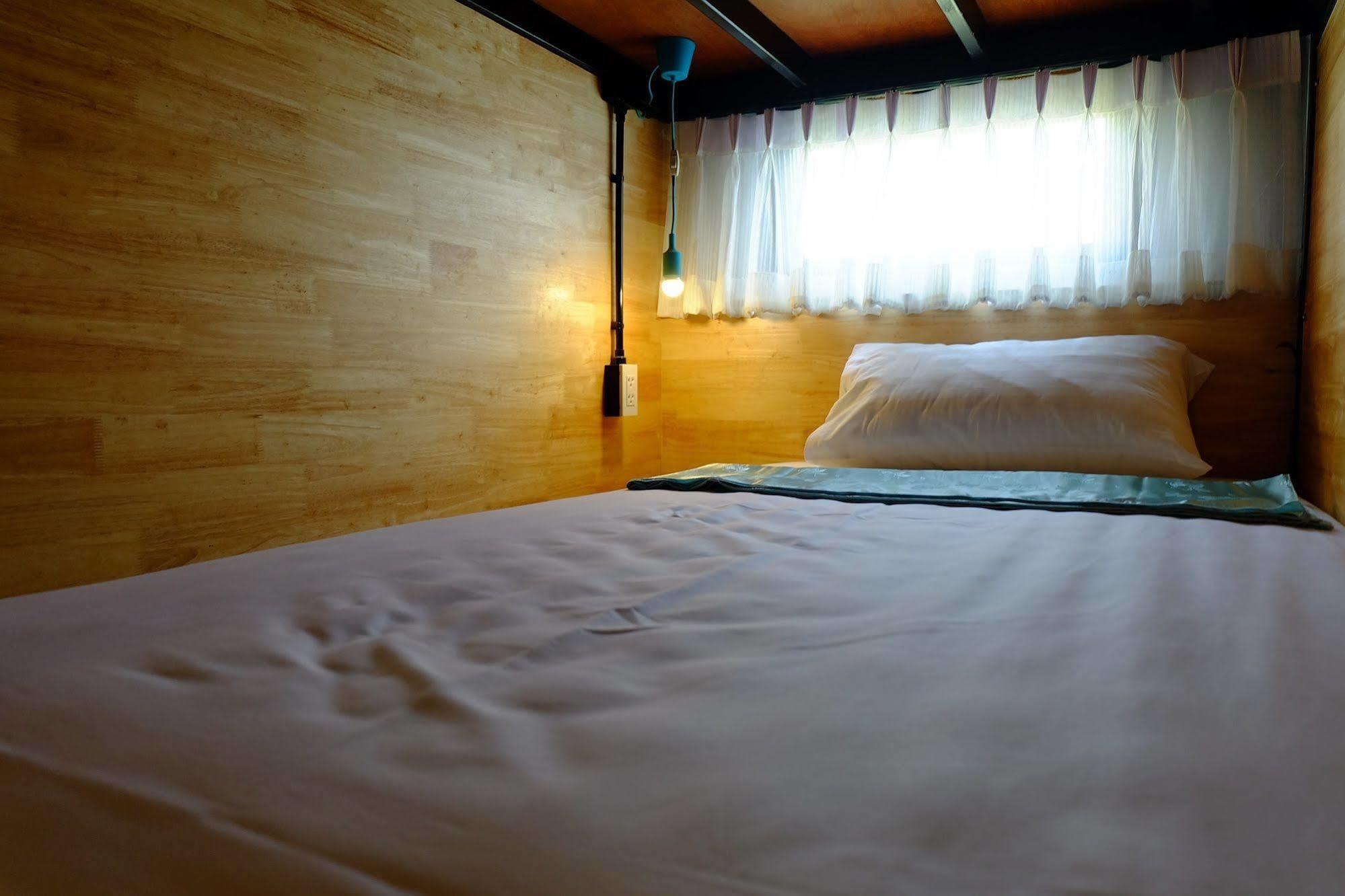 Sleep Owl Hostel Banguecoque Exterior foto